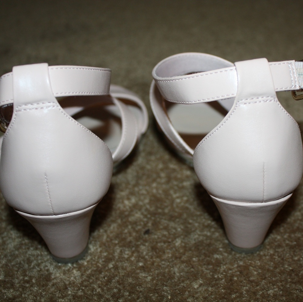 Payless Wedge 🩷 - Picture 4 of 5